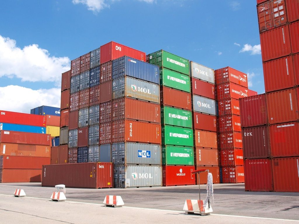 kontainer forwarder