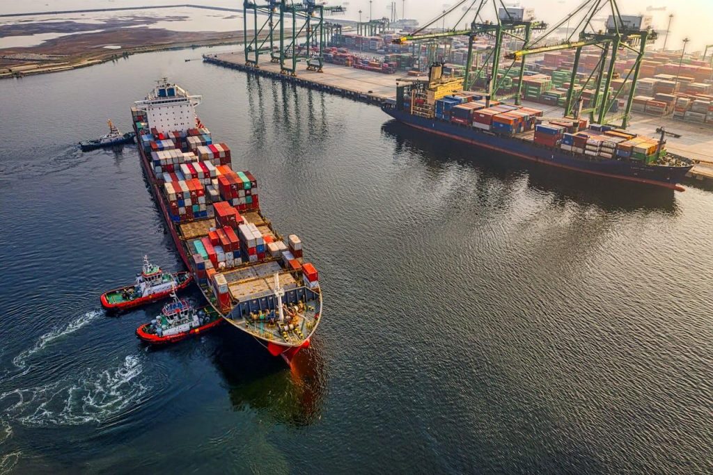 Docking Ships